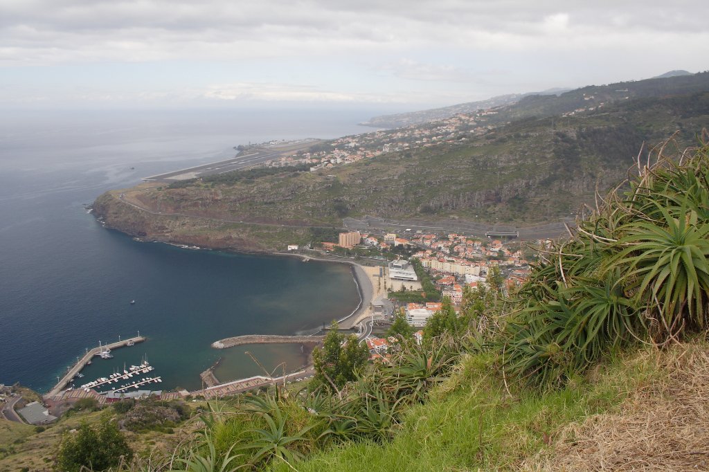 02-View from  Pico do Facho to Machico.jpg - View from  Pico do Facho to Machico
